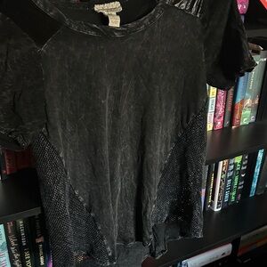 Gimmicks by BKE Black Short Sleeve Tee